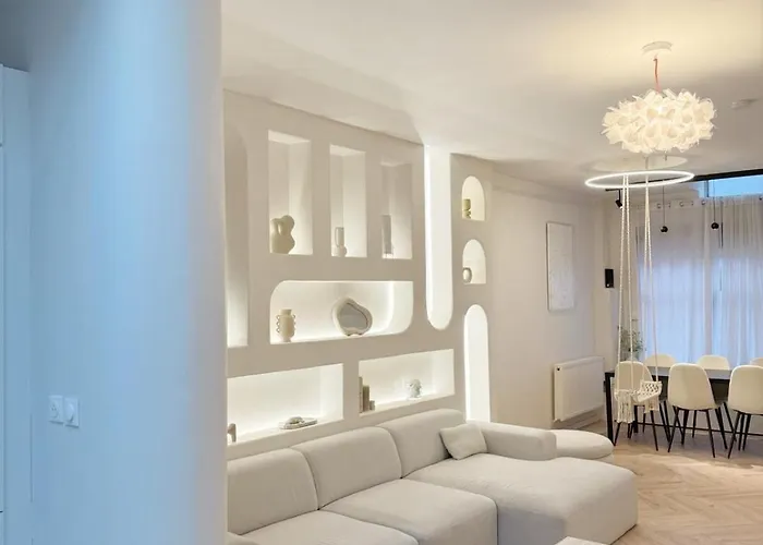 Hébergement de vacances Capsule Candy - Piscine à Boules - Cinéma Privé *